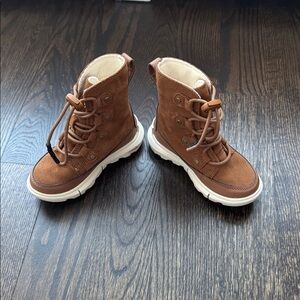 Sorel Kids Boots Size 9 - Boys or Girls